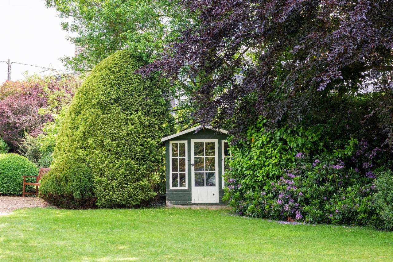 The Hillcrest Bed & Breakfast Ecton Exterior photo